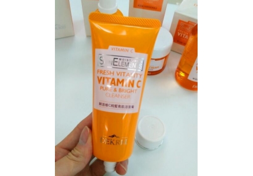 迪凯瑞 鲜活维C纯皙亮肌洁面膏107g图片