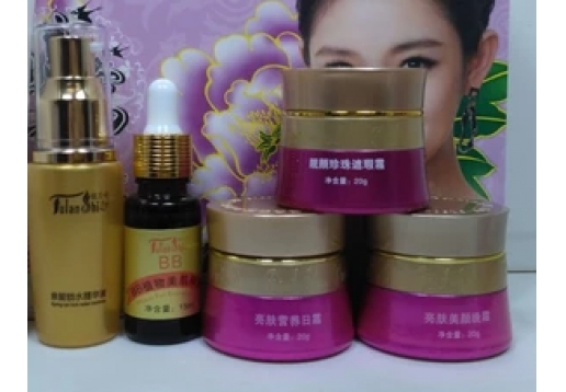 馥兰诗  燕窝素百里透红焕颜亮肤五件套图片