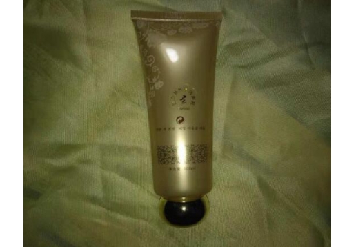 金牌博美 红血丝草本修复洁面乳100ml 图片