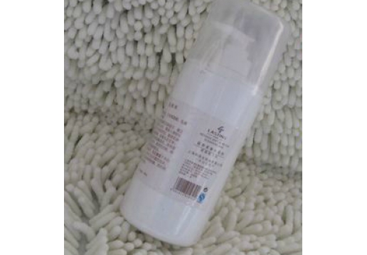 莱诗汀 滋润柔敏洗面奶500g图片