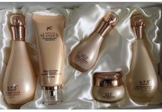 洛华蔻 燕窝舒缓修复素颜五件套图片