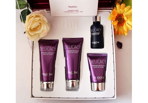 诺缇娜 纤嫩润白手部护理组合四件套图片