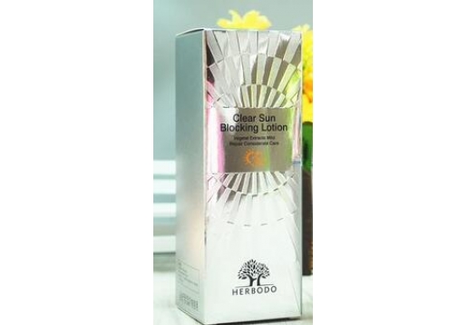 琦草集  莹皙防洒乳40gSPF30图片