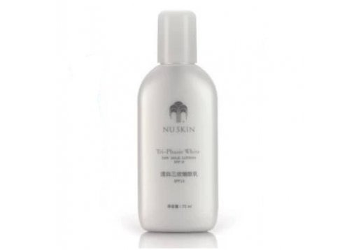 中国如新 滢白三效嫩肤乳75ml SPF15 PA++图片