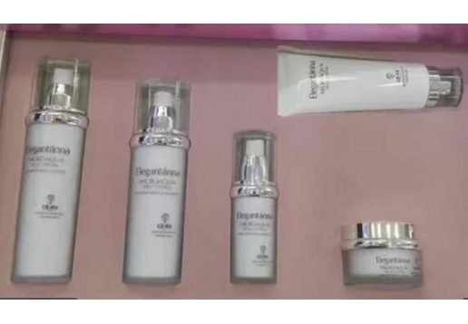 雅馨安娜  补水修复水光套盒 图片